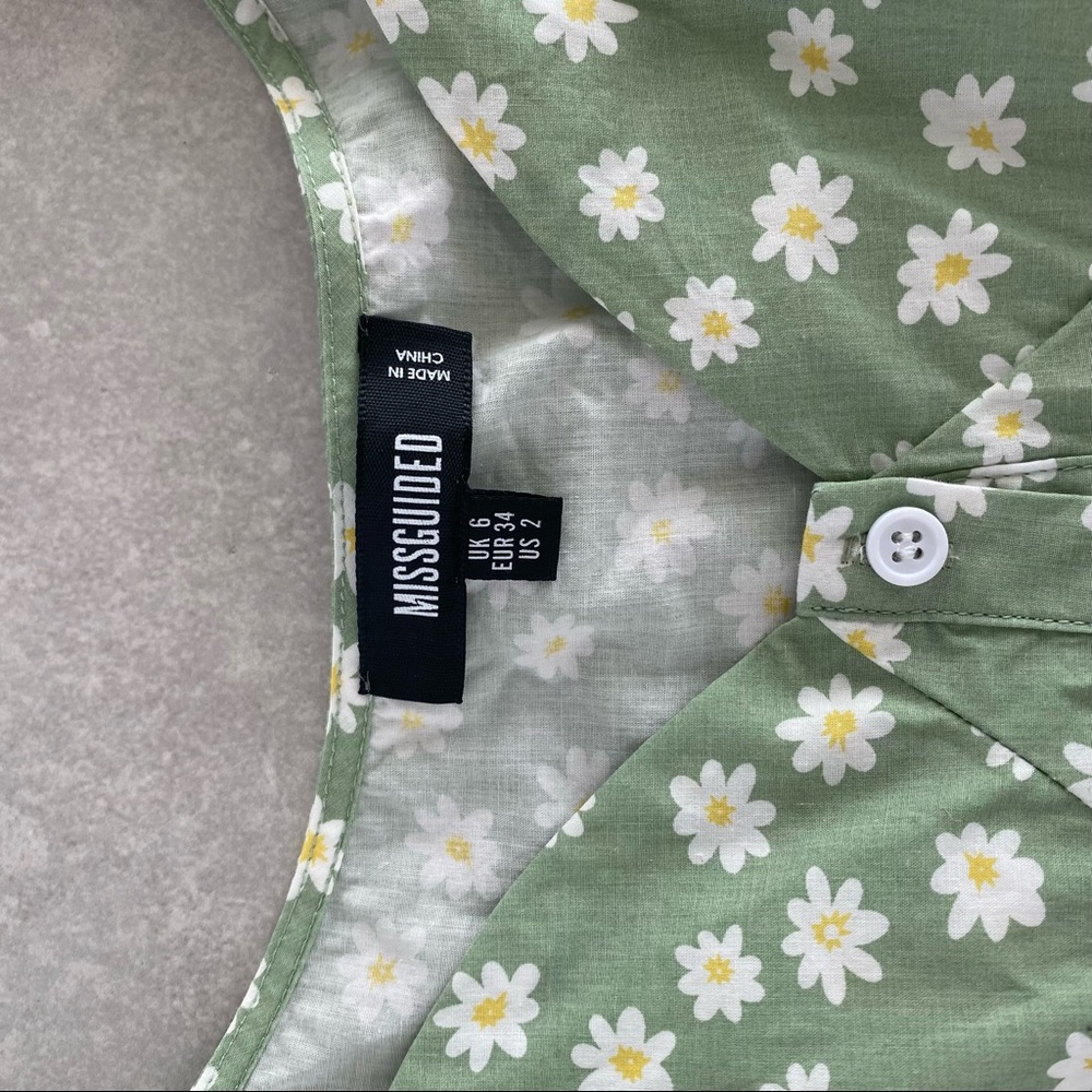 MISSGUIDED FLORAL MINI DRESS - Picture 8 of 12
